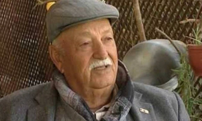 Σφοδρές αντιδράσεις ακόμα και στα κατεχόμενα για τον Τουρκοκύπριο μακελάρη που καυχιέται πως ξεκλήριζε Ελληνοκύπριους αιχμαλώτους (βίντεο)